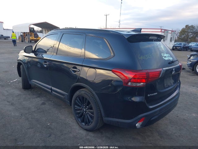 2020 MITSUBISHI OUTLANDER JA4AD3A33LZ042627 Photo 2