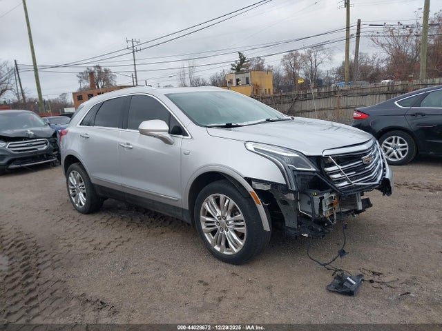 2019 Cadillac Xt5 Premium Luxury მანქანა იყიდება აუქციონზე, vin: 1GYKNERS5KZ247289, აუქციონის ნომერი: 44028672
