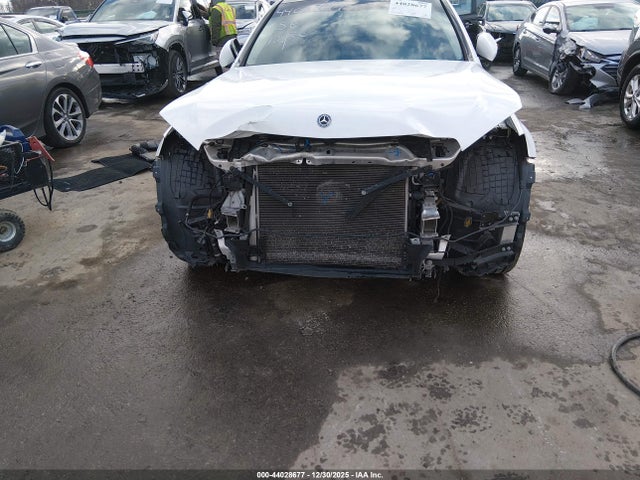 Продажа на аукционе авто 2018 Mercedes-benz C 300 4matic, vin: WDDWF4KB0JR319142, номер лота: 44028677