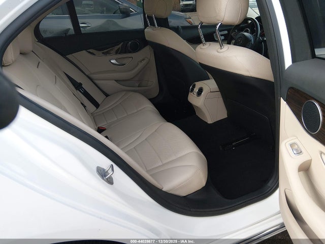 Продажа на аукционе авто 2018 Mercedes-benz C 300 4matic, vin: WDDWF4KB0JR319142, номер лота: 44028677