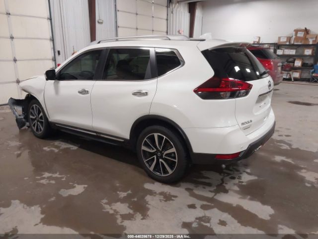 2020 NISSAN ROGUE 5N1AT2MT4LC700095 Photo 2