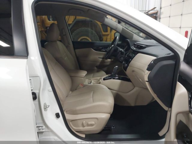 2020 NISSAN ROGUE 5N1AT2MT4LC700095 Photo 4