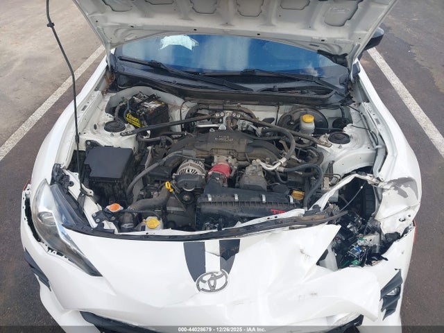 2017 TOYOTA 86 JF1ZNAA1XH8707776 Photo 9