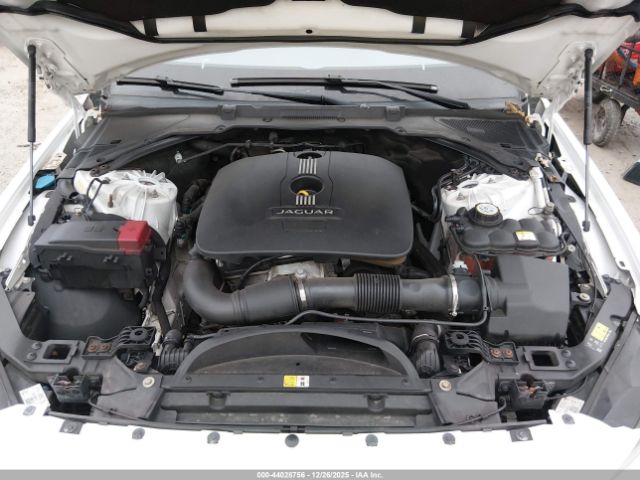 2017 JAGUAR XE SAJAR4BG9HA977978 Photo 9