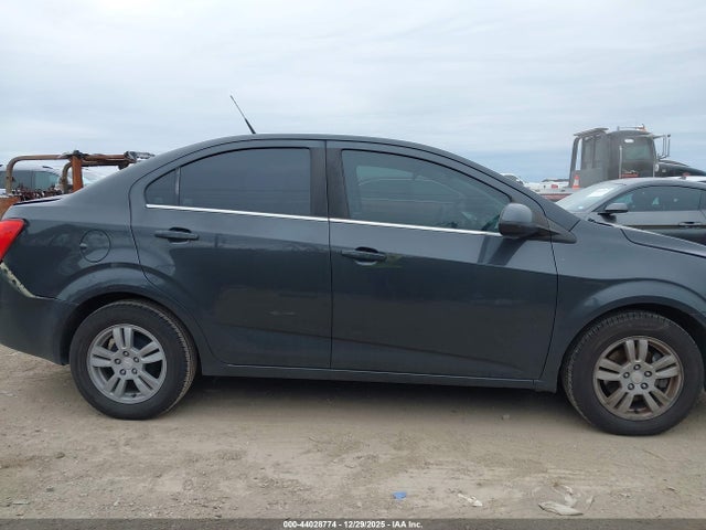 1G1JC5SH1E4210319 Chevrolet Sonic Lt Auto