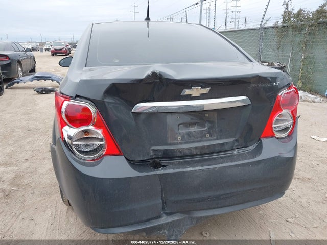 1G1JC5SH1E4210319 Chevrolet Sonic Lt Auto