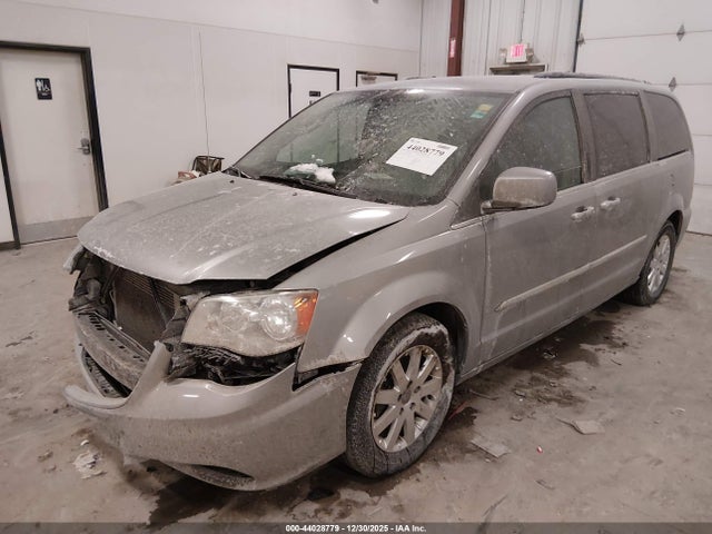 2016 Chrysler Town & Country Touring მანქანა იყიდება აუქციონზე, vin: 2C4RC1BG9GR253137, აუქციონის ნომერი: 44028779