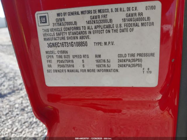 2001 CHEVROLET SUBURBAN 1500 3GNEC16T31G108850 Photo 8