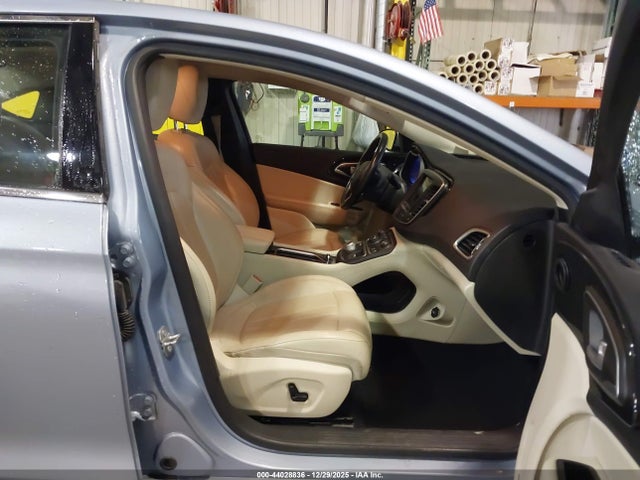 Продажа на аукционе авто 2015 Chrysler 200 C, vin: 1C3CCCCB9FN714390, номер лота: 44028836