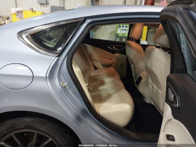 Продажа на аукционе авто 2015 Chrysler 200 C, vin: 1C3CCCCB9FN714390, номер лота: 44028836