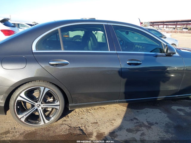 W1KAF4GB7NR030901 Mercedes-Benz C 300 Sedan