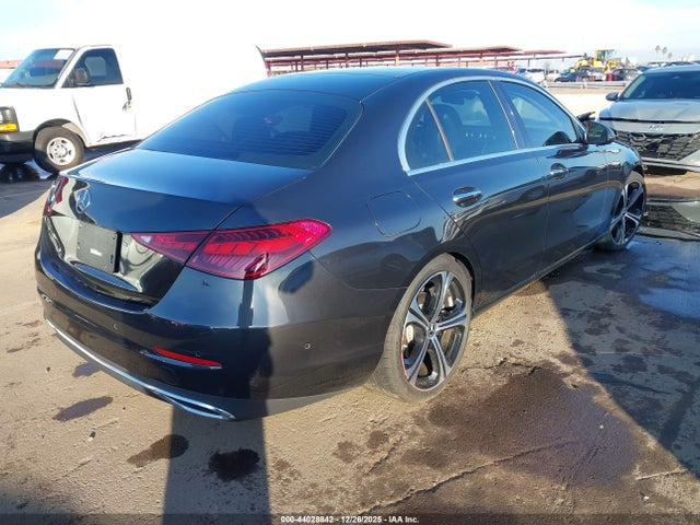 W1KAF4GB7NR030901 Mercedes-Benz C 300 Sedan