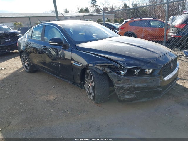 2017 JAGUAR XE SAJAD4BV6HA976459 Photo 0