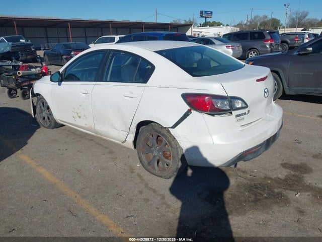2010 MAZDA MAZDA3 JM1BL1SG3A1200723 Photo 2