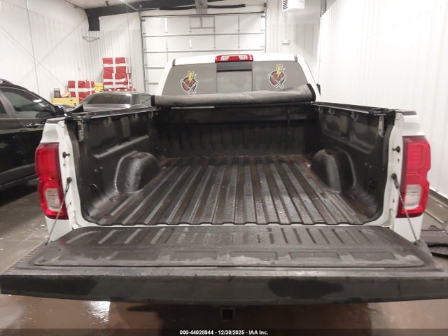 3GCUKSEJ8HG511827 Chevrolet Silverado 1500 1lz