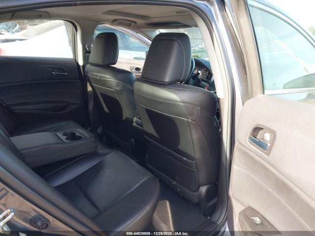 44028959 :رقم المزاد ، 19UDE2F78JA002661 vin ، 2018 Acura Ilx Premium Package/technology Plus Package مزاد بيع