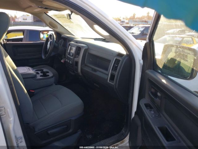 2018 RAM 1500 1C6RR6KT7JS133178 Photo 4