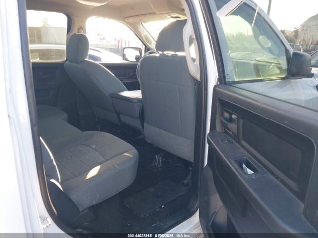 2018 RAM 1500 1C6RR6KT7JS133178 Photo 7
