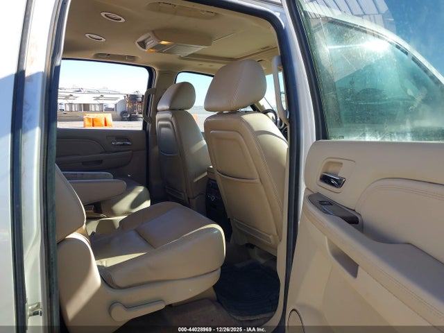 2011 CADILLAC ESCALADE ESV 1GYS4JEF2BR116356 Photo 7