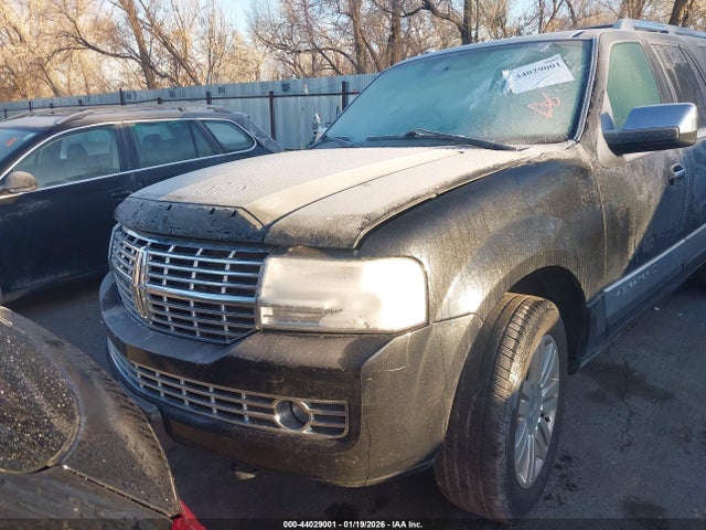 5LMJJ3J53EEL05475 Lincoln NAVIGATOR L