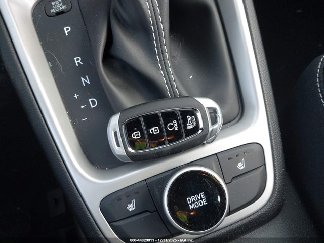 KMHRC8A35TU428631 Hyundai Venue Sel