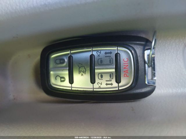 2017 CHRYSLER PACIFICA 2C4RC1DG8HR837186 Photo 10