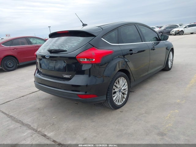 Ford Focus Titanium 2015 1FADP3N29FL347770 Image 4