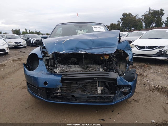 3VW517AT7GM817149 Volkswagen Beetle 1.8t Sel