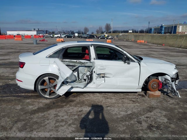 Aukcja sprzedaży 2019 Audi S3 2.0t Premium Plus, vin: WAUF1GFF8K1020339, numer aukcji: 44029066