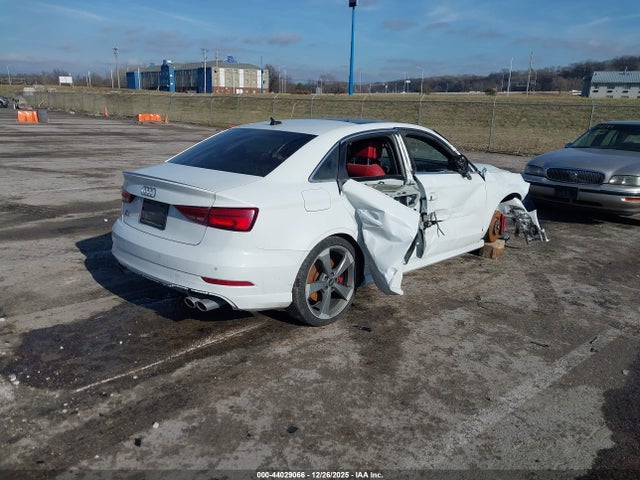 Aukcja sprzedaży 2019 Audi S3 2.0t Premium Plus, vin: WAUF1GFF8K1020339, numer aukcji: 44029066