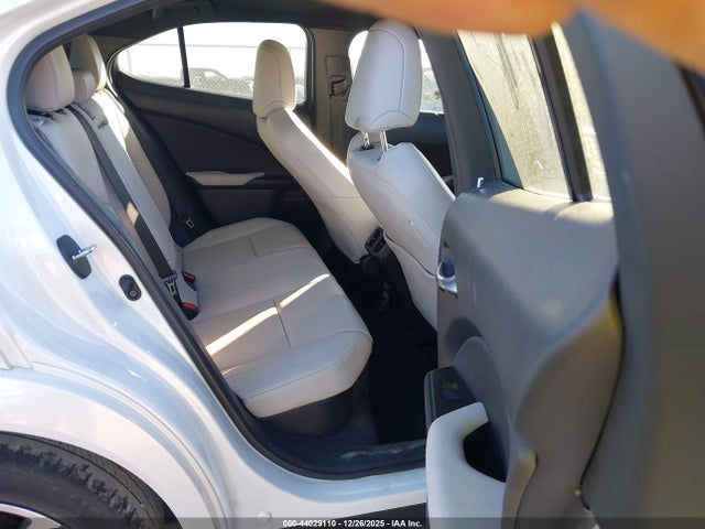 2023 LEXUS UX 250H JTHP6JBH3P2156116 Photo 7
