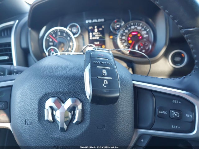 2023 RAM 1500 1C6RREFT9PN664846 Photo 10