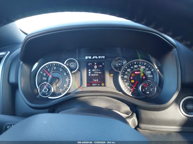 2023 RAM 1500 1C6RREFT9PN664846 Photo 6