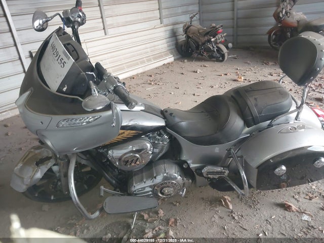 2017 INDIAN MOTORCYCLE CO. CHIEFTAIN 56KTCNAA8H3355088 Photo 1