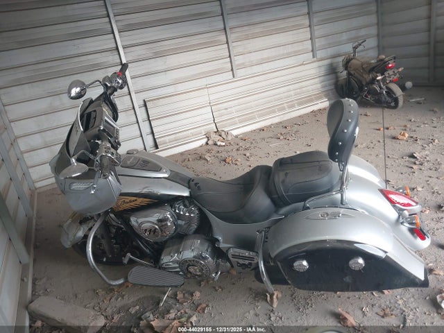 INDIAN MOTORCYCLE CO. Chieftain Limited 2017 56KTCNAA8H3355088 Image 13