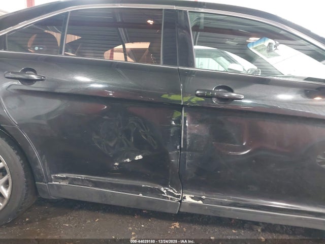 2014 Ford Taurus Limited მანქანა იყიდება აუქციონზე, vin: 1FAHP2F81EG183324, აუქციონის ნომერი: 44029180