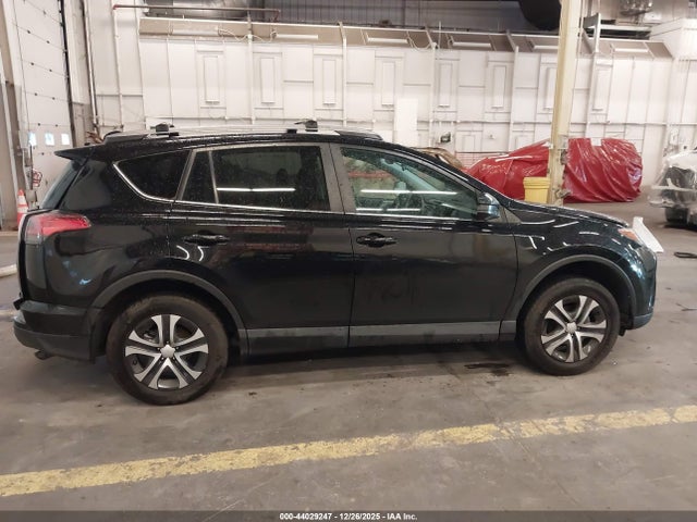 Toyota RAV4 LE 2017 2T3BFREV4HW695901 Image 13