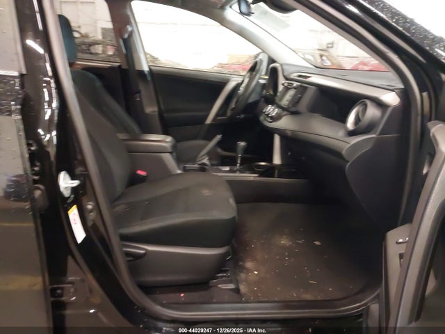 Toyota RAV4 LE 2017 2T3BFREV4HW695901 Image 5