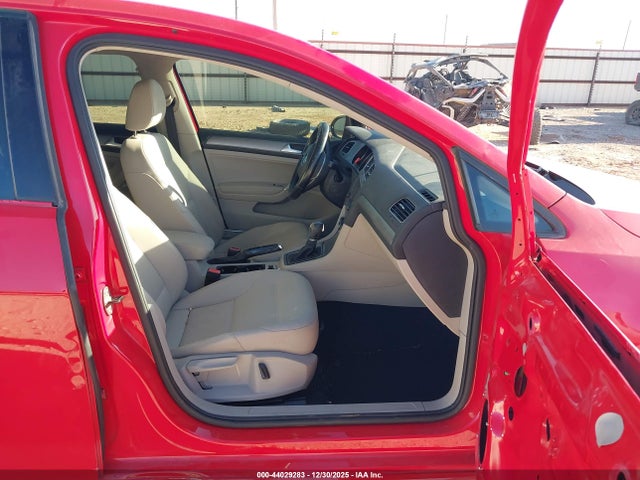 3VW217AUXGM021183 Volkswagen Golf Tsi Se 4-door