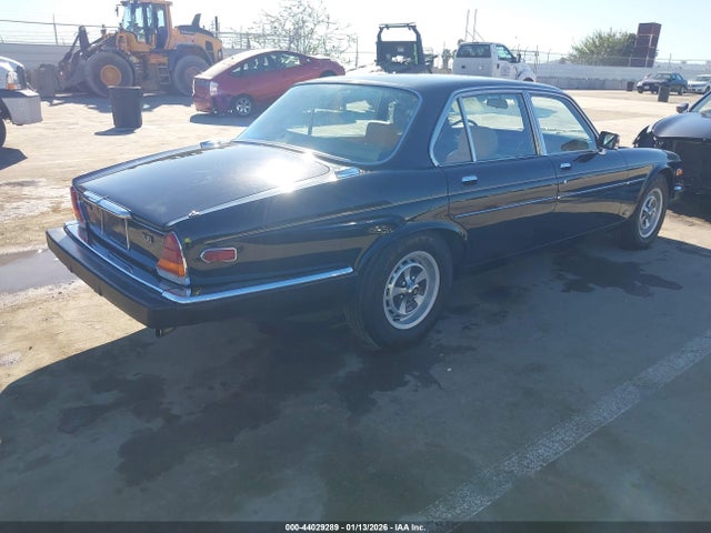 1984 JAGUAR XJ6 SAJAV1340EC370804 Photo 3
