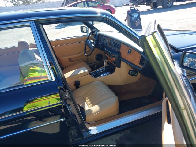 1984 JAGUAR XJ6 SAJAV1340EC370804 Photo 4