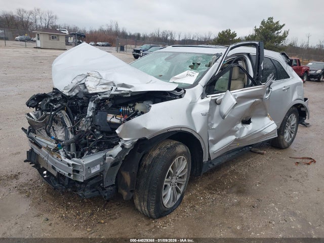 2017 CADILLAC XT5 1GYKNBRS1HZ128694 Photo 1