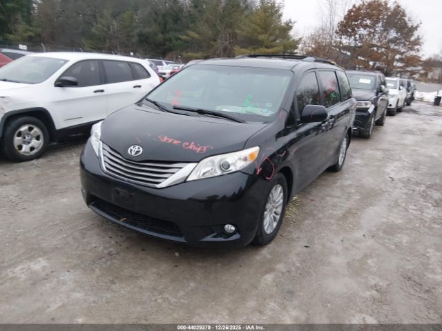 2015 TOYOTA SIENNA 5TDYK3DC2FS678371 Photo 1