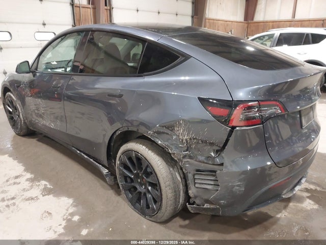 2023 TESLA MODEL Y 7SAYGAEE6PF712391 Photo 5