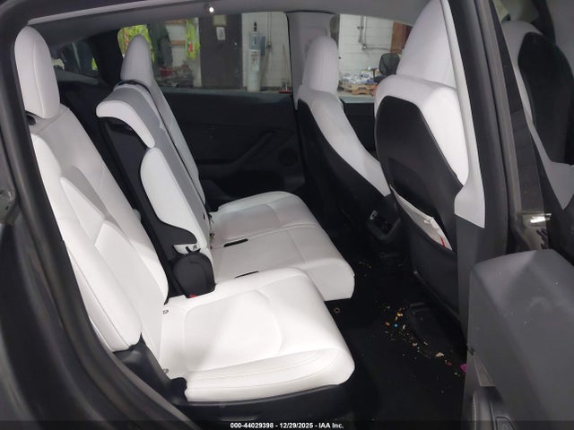 2023 TESLA MODEL Y 7SAYGAEE6PF712391 Photo 7
