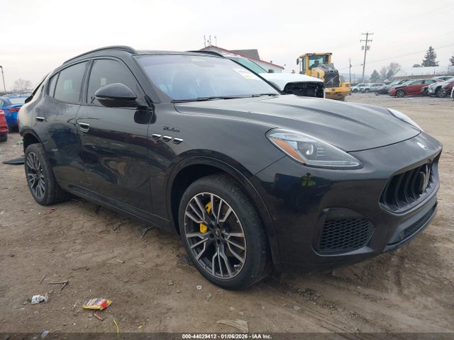 2023 MASERATI GRECALE ZN682AVM6P7428895