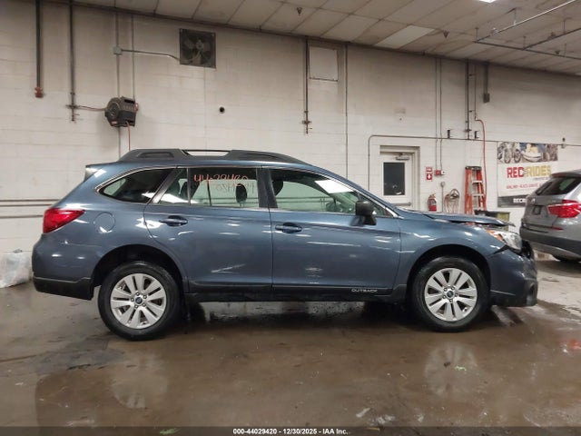 44029420 :رقم المزاد ، 4S4BSAAC7H3373575 vin ، 2017 Subaru Outback 2.5i مزاد بيع