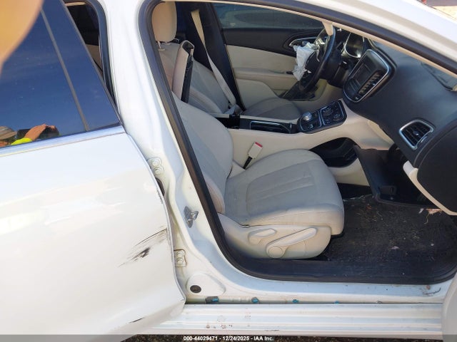 1C3CCCABXFN729290 Chrysler 200 Limited