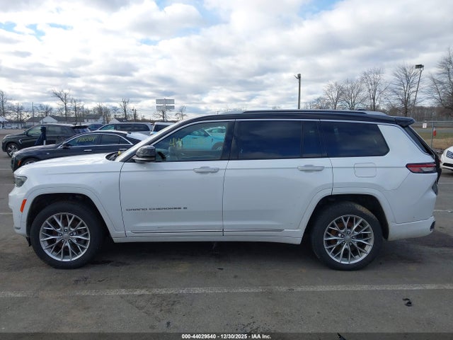 2023 Jeep Grand Cherokee L Summit 4x2 მანქანა იყიდება აუქციონზე, vin: 1C4RJJEG3P8714636, აუქციონის ნომერი: 44029540