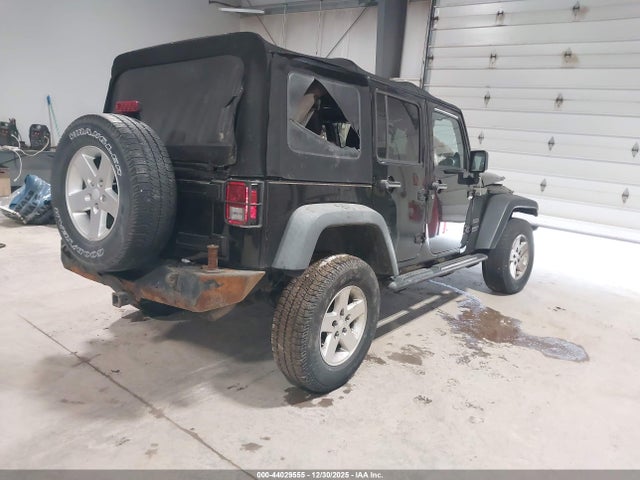 2014 JEEP WRANGLER UNLIMITED 1C4BJWDG5EL121113 Photo 3